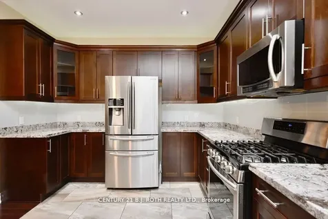 1738 Wingrove Avenue Innisfil ON L9S 1S4