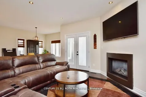 1738 Wingrove Avenue Innisfil ON L9S 1S4
