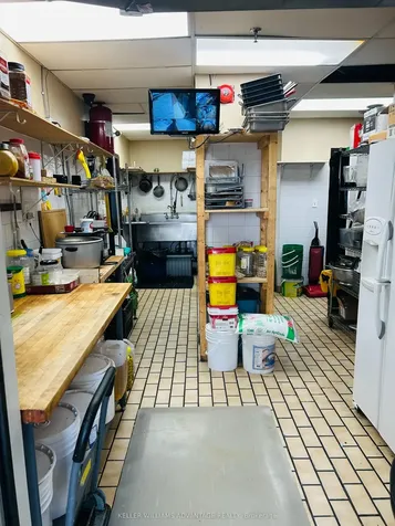 7605 Woodbine Avenue Markham ON L3R 5V3