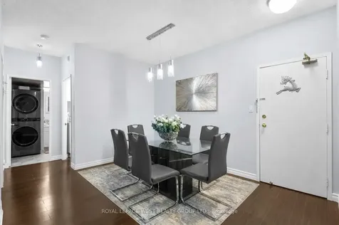 326 Major Mackenzie Drive E Richmond Hill ON L4C 8T4