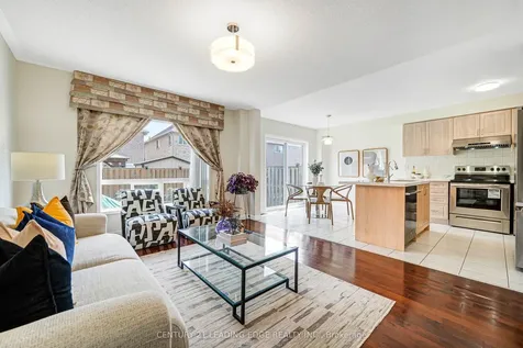 15 Vineland Street Markham ON L3R 5S4