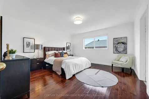 15 Vineland Street Markham ON L3R 5S4