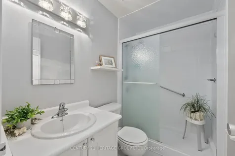200 Holland Court Bradford West Gwillimbury ON L3Z 1R9