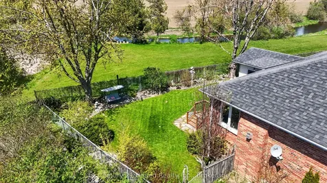 79 Riverlea Road Brock ON L0E 1E0