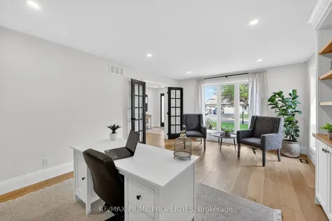 64 Balmoral Heights East Gwillimbury ON L0G 1R0
