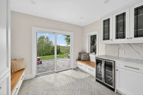 64 Balmoral Heights East Gwillimbury ON L0G 1R0