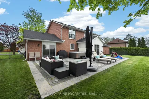 64 Balmoral Heights East Gwillimbury ON L0G 1R0