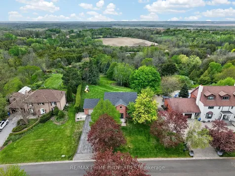 64 Balmoral Heights East Gwillimbury ON L0G 1R0