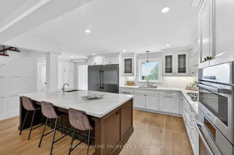 64 Balmoral Heights East Gwillimbury ON L0G 1R0