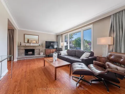 125 Laverock Avenue Richmond Hill ON L4C 4J8