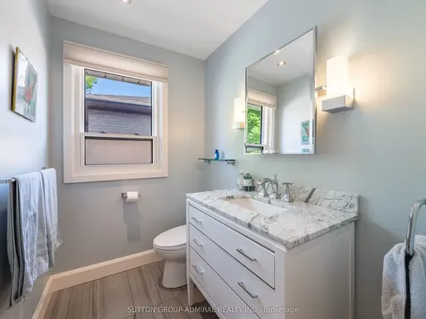 125 Laverock Avenue Richmond Hill ON L4C 4J8