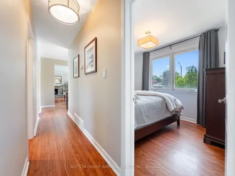 125 Laverock Avenue Richmond Hill ON L4C 4J8