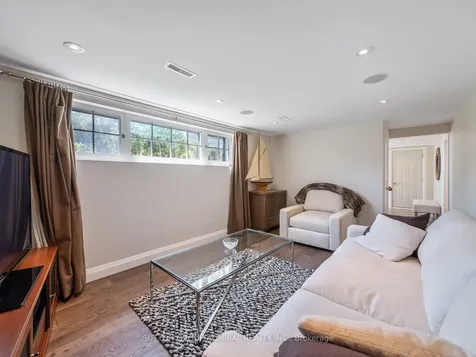 125 Laverock Avenue Richmond Hill ON L4C 4J8