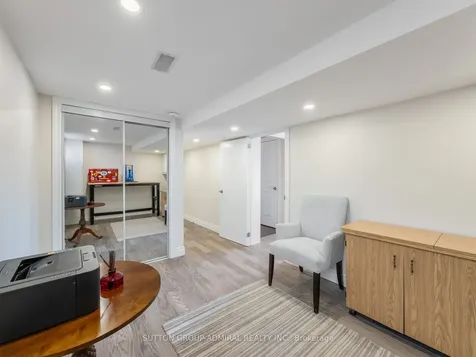125 Laverock Avenue Richmond Hill ON L4C 4J8