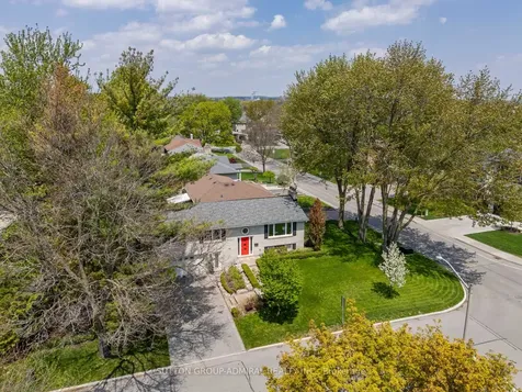 125 Laverock Avenue Richmond Hill ON L4C 4J8