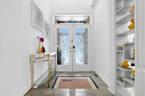 71 Plum Tree Circle Markham ON L6C 1V9