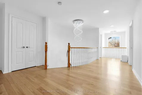 71 Plum Tree Circle Markham ON L6C 1V9