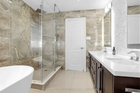 71 Plum Tree Circle Markham ON L6C 1V9