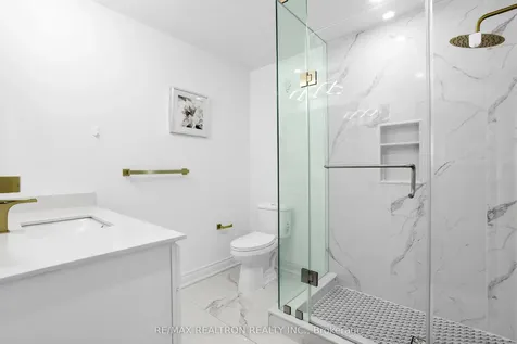 71 Plum Tree Circle Markham ON L6C 1V9