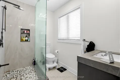 71 Plum Tree Circle Markham ON L6C 1V9