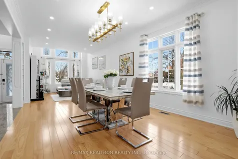 71 Plum Tree Circle Markham ON L6C 1V9