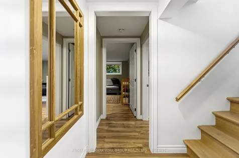 281 Hedge Road Georgina ON L0E 1R0