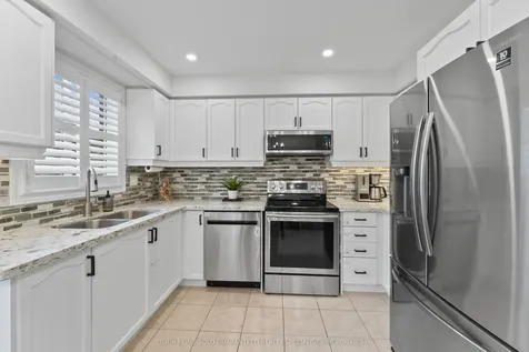 104 Northway Avenue Whitchurch-stouffville ON L4A 0T7