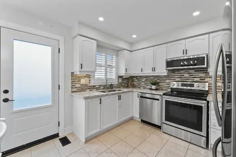 104 Northway Avenue Whitchurch-stouffville ON L4A 0T7