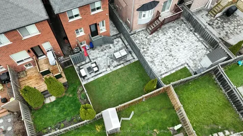 104 Northway Avenue Whitchurch-stouffville ON L4A 0T7