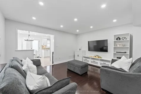 104 Northway Avenue Whitchurch-stouffville ON L4A 0T7