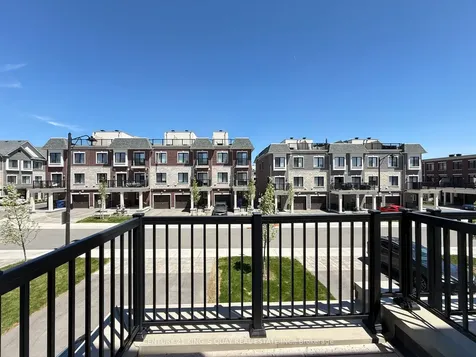 136 Covington Crescent Whitchurch-stouffville ON L4A 4W8