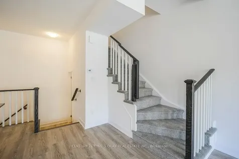 136 Covington Crescent Whitchurch-stouffville ON L4A 4W8