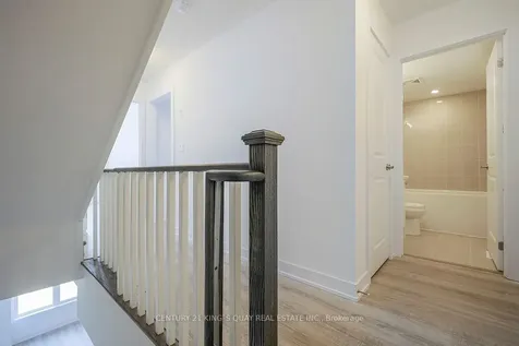136 Covington Crescent Whitchurch-stouffville ON L4A 4W8