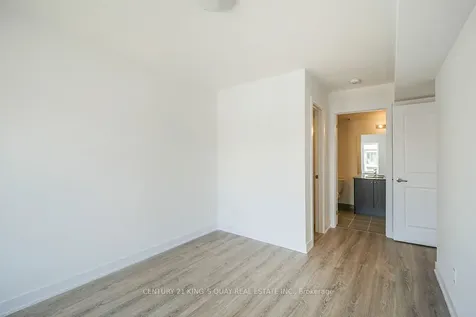 136 Covington Crescent Whitchurch-stouffville ON L4A 4W8