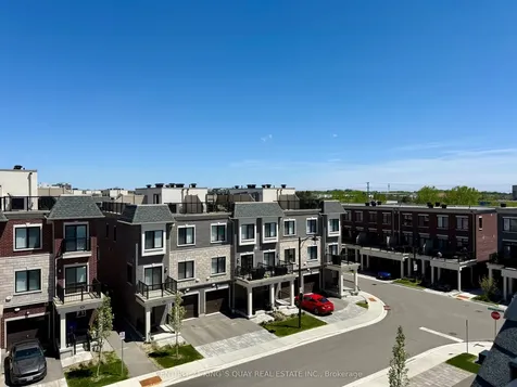 136 Covington Crescent Whitchurch-stouffville ON L4A 4W8