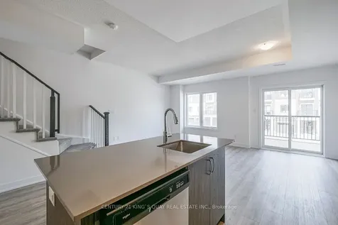 136 Covington Crescent Whitchurch-stouffville ON L4A 4W8