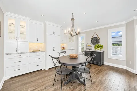 39 Sylwood Crescent Vaughan ON L6A 2R2