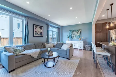 72 Wagner Crescent Essa ON L3W 0R7