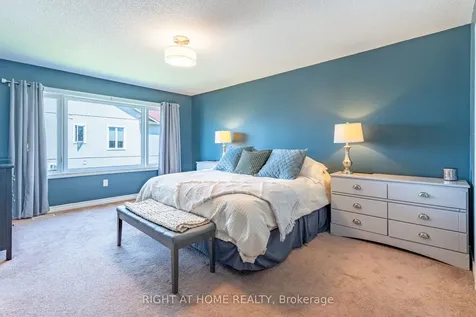 72 Wagner Crescent Essa ON L3W 0R7