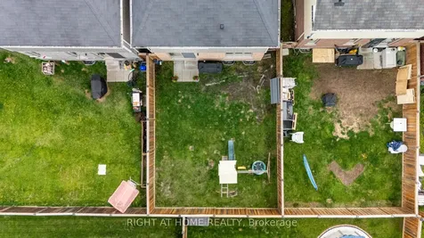 72 Wagner Crescent Essa ON L3W 0R7