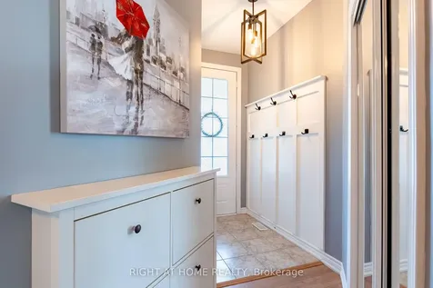 72 Wagner Crescent Essa ON L3W 0R7