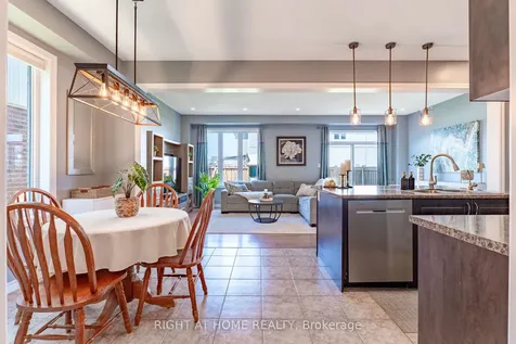 72 Wagner Crescent Essa ON L3W 0R7