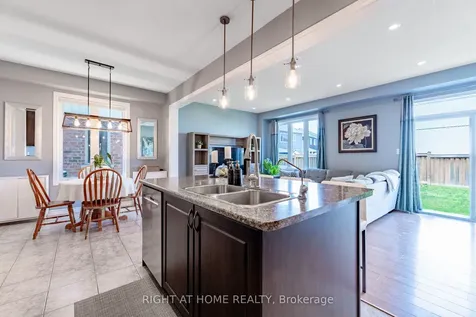 72 Wagner Crescent Essa ON L3W 0R7
