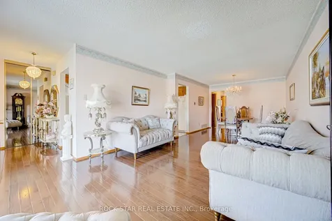 115 Glen Shields Avenue Vaughan ON L4K 1S9