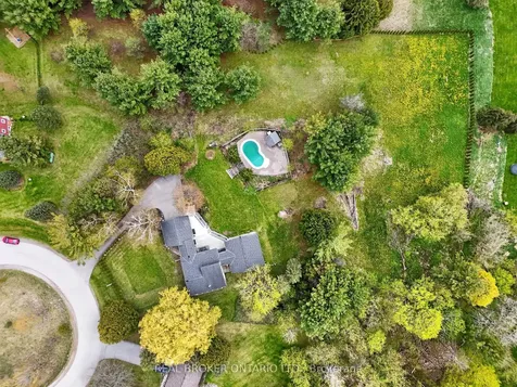 26 Orchard Court East Gwillimbury ON L0G 1M0