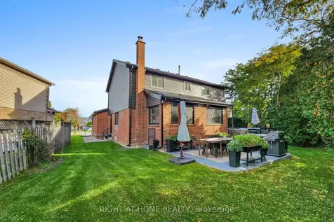 24 Cummings Court Markham ON L3T 6S3