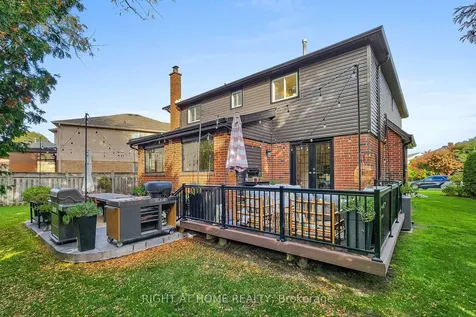 24 Cummings Court Markham ON L3T 6S3