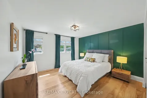 21 Bigwin Drive Aurora ON L4G 3C4