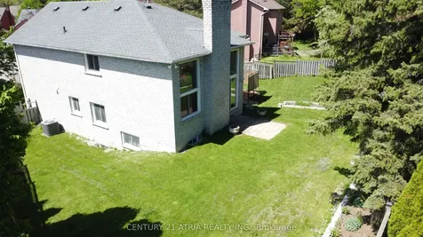 10 Laurwood Court Aurora ON L4G 5C2