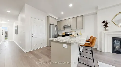 39 Collier Crescent Markham ON L6E 0E7